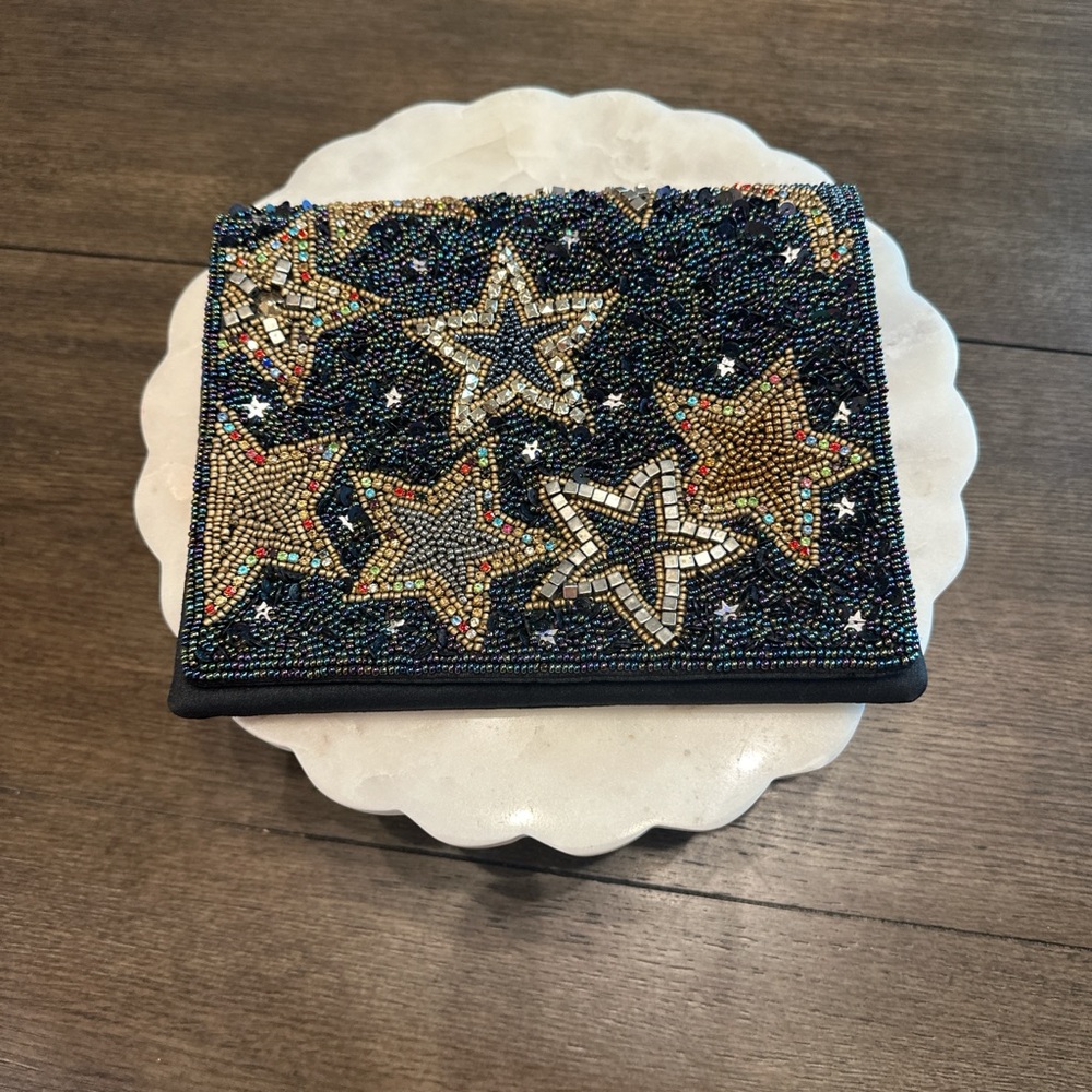 Starry Beaded Clutch‎ - Picture 2 of 5